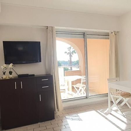 Апартаменты L'Etoile Sous Les Pins - La Loge Йер Экстерьер фото